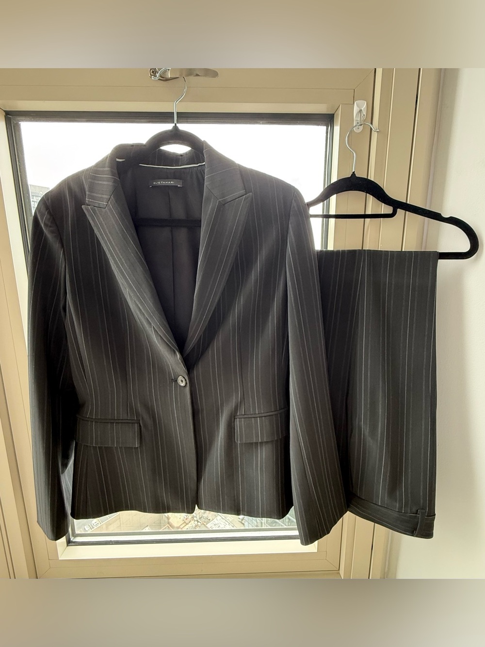 Elie Tahari Women’s Dark Navy Pinstripe Blazer & Trousers Suit - 12P